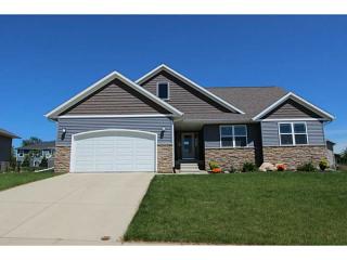 919 Goldenrod Dr, Fairfax, IA 52228-4729