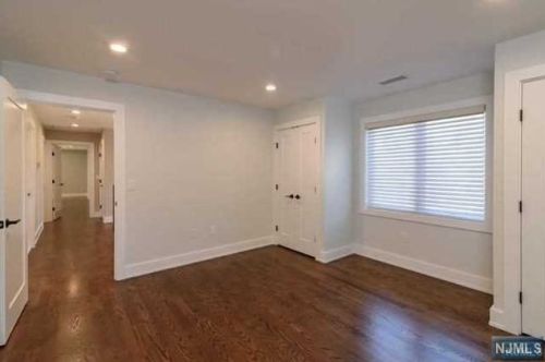 55 Cedar St, Cresskill NJ 07626-2508 exterior