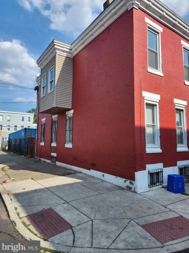 2459 Bancroft St, Philadelphia, PA 19132-4443