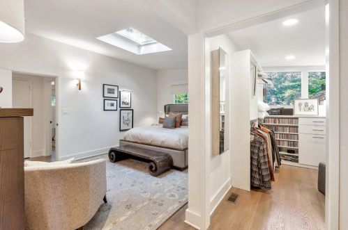 1506 Brook Valley Ln, Atlanta GA  30324-3212 exterior