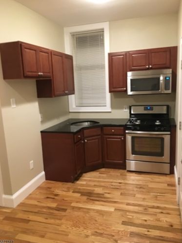 529 Joralemon St, Belleville NJ  07109-1893 exterior