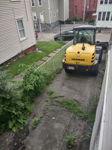 39 Eastern Ave, Worcester MA 01605-3046 exterior