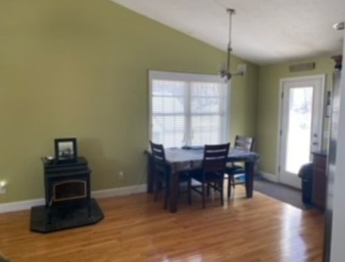 44 Dawson Rd, Worcester MA 01602-1213 exterior