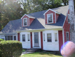 120 Day St, Newton, MA 02466-2922