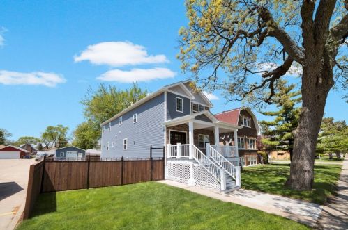 4104 Oak Park Ave, Forest View, IL 60402-4441