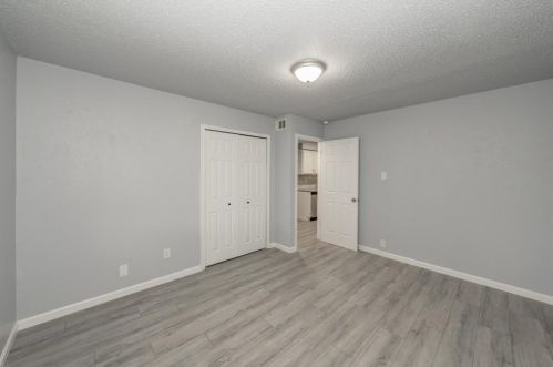 2709 Ivanridge Ln, Garland TX 75044-4617 exterior