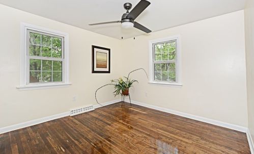 97 Floral St, Shrewsbury MA  01545-3225 exterior