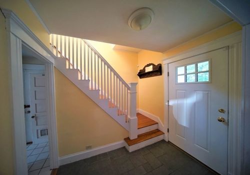 295 Southern Artery, Quincy MA 02169-2210 exterior