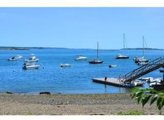 10 Mooring Rd, Marblehead MA  01945-1567 exterior