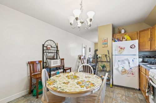 145 Church St, New Bedford MA 02745-5023 exterior