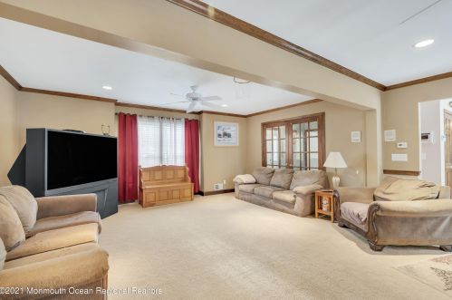 8 Red Cedar Ct, Jackson Twp NJ 08527-1351 exterior