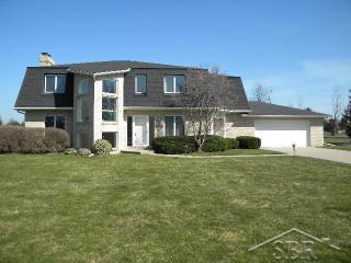 4080 Maple Woods Dr, Saginaw MI  48603-9307 exterior