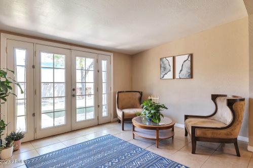 1901 45th St, Phoenix AZ  85008-4105 exterior