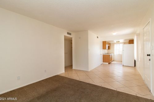 4049 44th Way, Phoenix, AZ 85040-9207