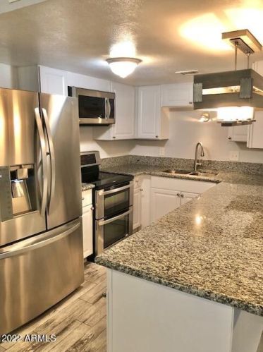 4767 Belleview St, Phoenix AZ  85008-5606 exterior