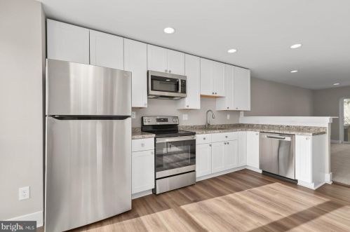 7443 Broken Staff, Columbia MD  21045-5042 exterior