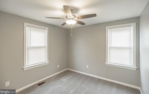 431 Prince St, West Deptford NJ 08096-5711 exterior