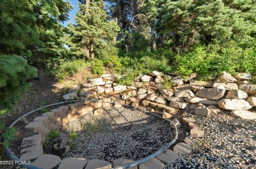 4365 Hidden Cv Rd, Park City UT 84098-4724 exterior