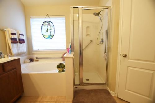 9103 Bonbrook Bnd Ln, Richmond TX 77469-4730 exterior