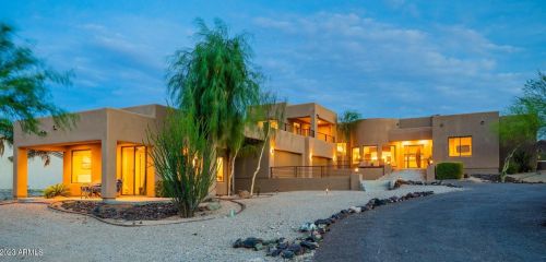 33905 4th Dr, Phoenix, AZ 85085-4006