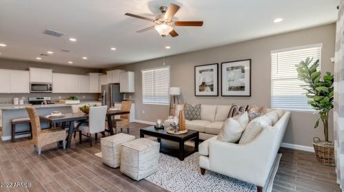 21550 58th St, Phoenix, AZ 85054-4612