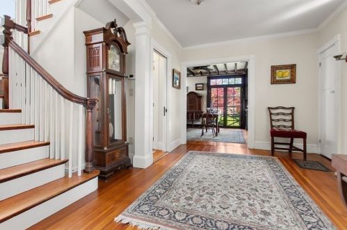 34 Summer St, Nahant MA 01908-1460 exterior