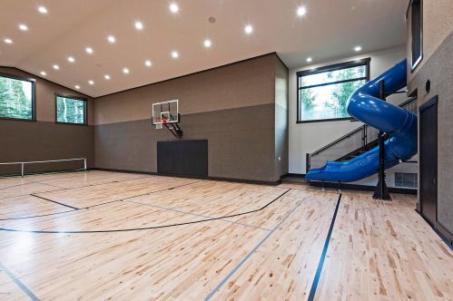 216 White Pne Cyn Rd, Park City UT 84060-6514 exterior