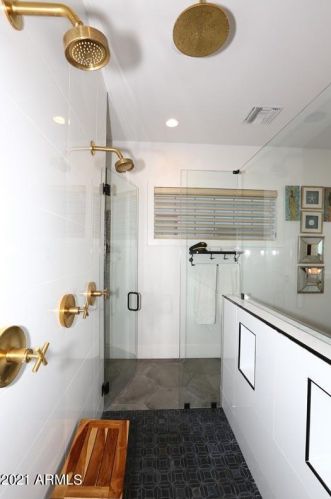 4535 39 St, Phoenix AZ 85008-3018 exterior