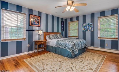 4 Bayberry Ln, Dover NJ 07869-3837 exterior