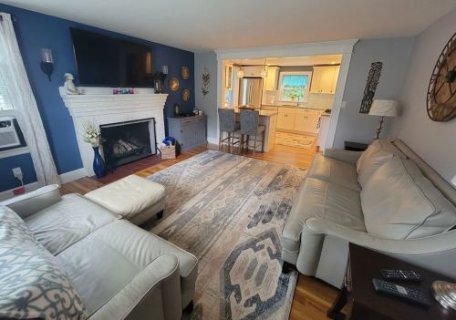 16 Adorn St, Weymouth MA 02188-1202 exterior