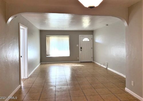 6131 15th Dr, Phoenix, AZ 85015-2005