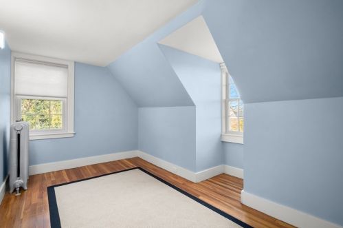 48 Cary Ave, Milton MA 02186-4222 exterior