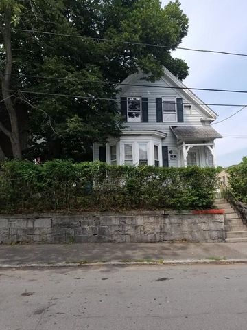 50 Haverhill St, Lawrence, MA 01840-1712