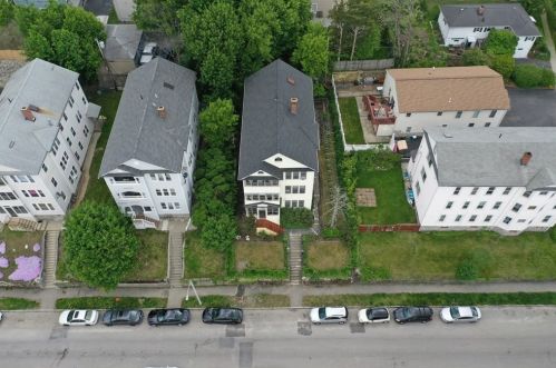 175 Perry Ave, Worcester MA 01610-2049 exterior