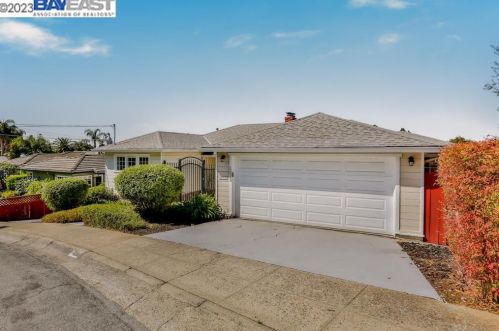 1225 Sandelin Ave, San Leandro CA  94577-3956 exterior