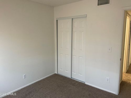 1427 53rd Ave, Phoenix AZ  85043-1752 exterior