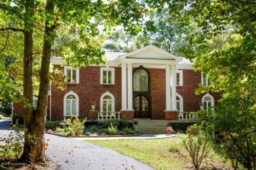 611 Flt Rock Rd, Louisville KY  40245-4311 exterior