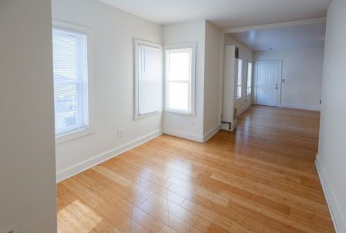 764 Plymouth Ave, Fall River MA 02721-1946 exterior