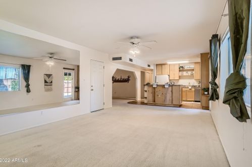 12821 31st St, Phoenix AZ 85008-1127 exterior