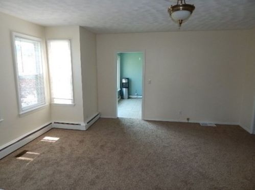 25 Lawrence St, Taunton MA 02780-1776 exterior