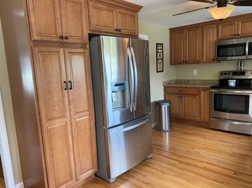 64 Raven Rd, Dracut, MA 01826-1331