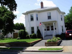 90 Boyd St, Newton, MA 02458-1502