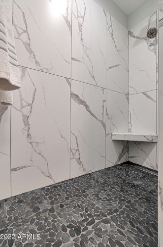 1665 Blaylock Dr, Phoenix AZ 85085-6324 exterior