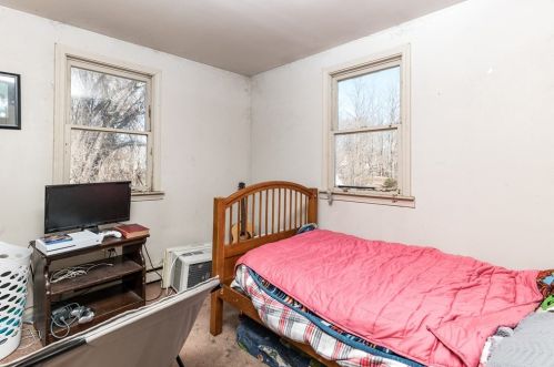 2143 Elm St, Dighton MA 02715-1518 exterior