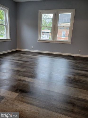 1055 Milton Ave, West Deptford NJ  08093-1731 exterior