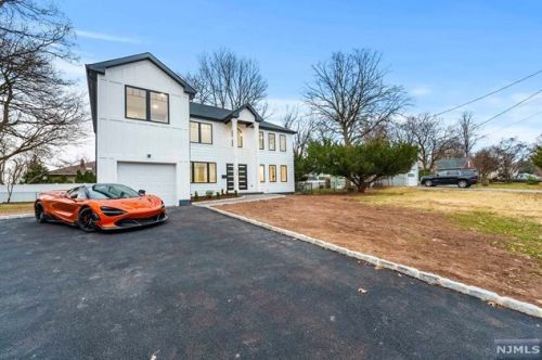 628 Knickerbocker Rd, Cresskill NJ  07626-1023 exterior