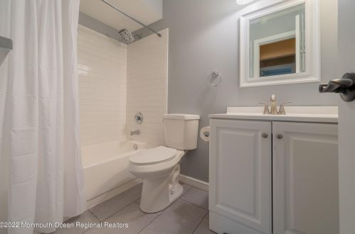 17 Heritage Ter, Jackson Twp NJ 08527-2238 exterior