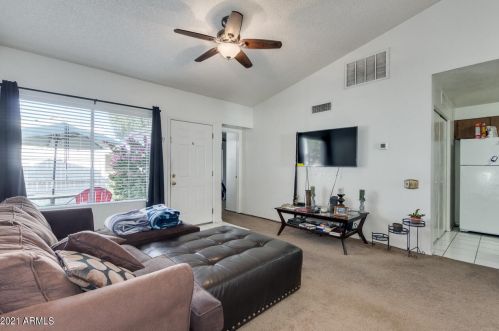 7034 44th Ct, Phoenix, AZ 85042-6495