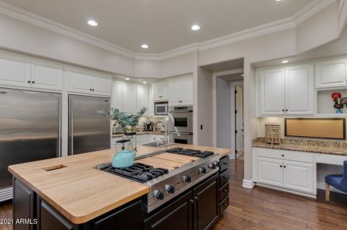 1465 Caribbean Ln, Phoenix AZ 85023-6792 exterior