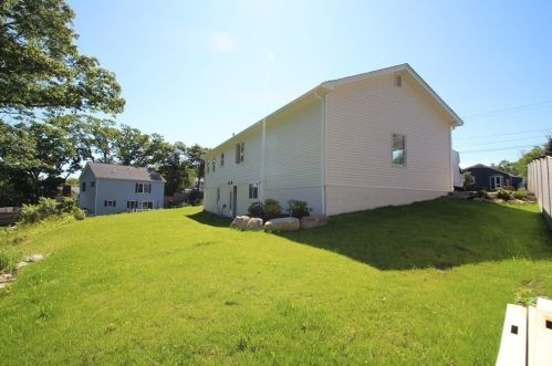 14 Hodgkins Rd, Rockport MA  01966-2004 exterior